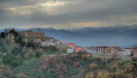 Strašni Kolobraro kad se podigne magla